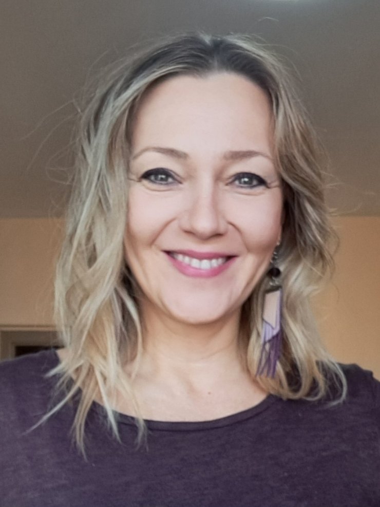 Dr. Szöllősi Anett E.V.
